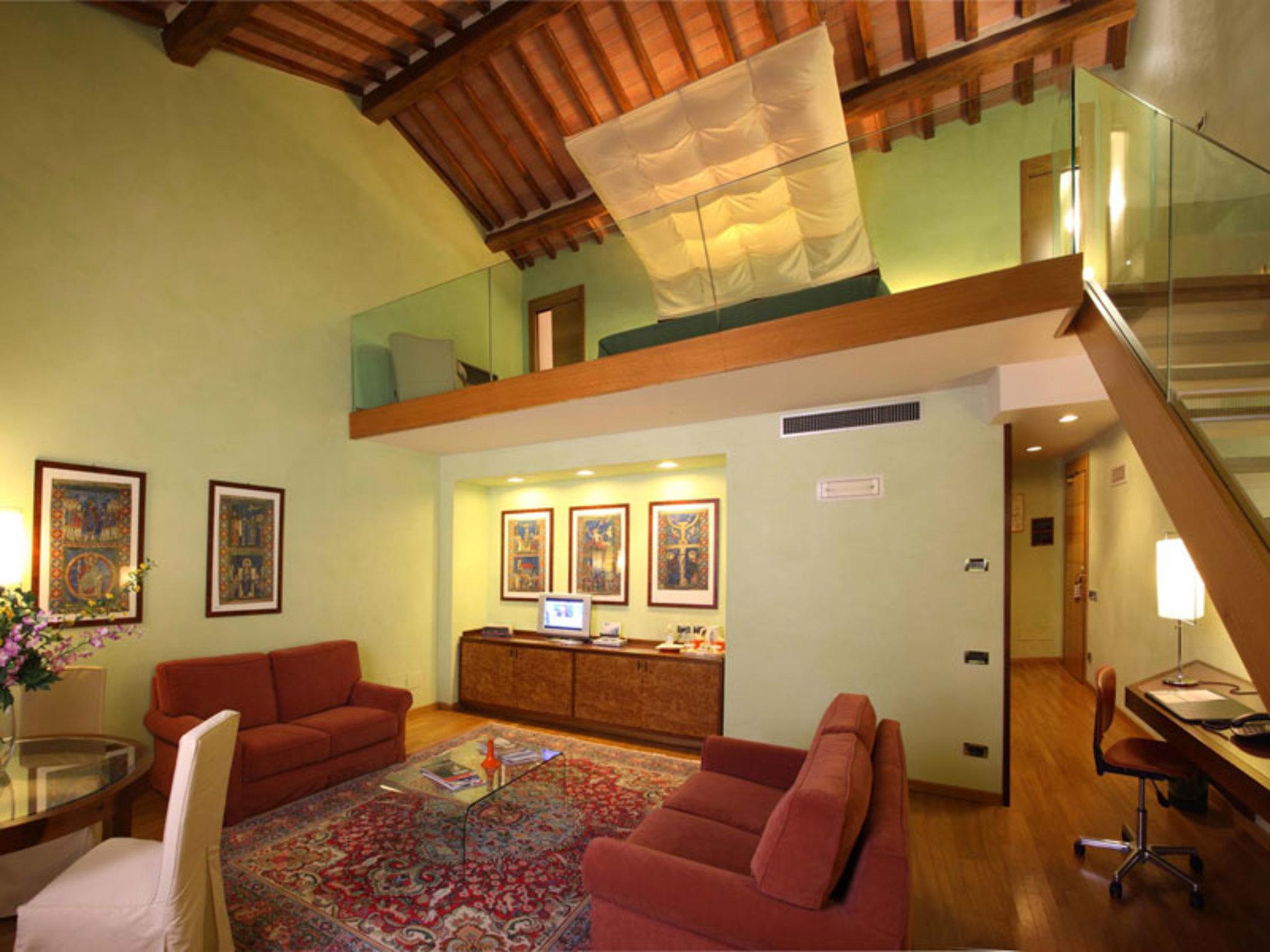 Hotel Ilaria Lucca Bagian luar foto