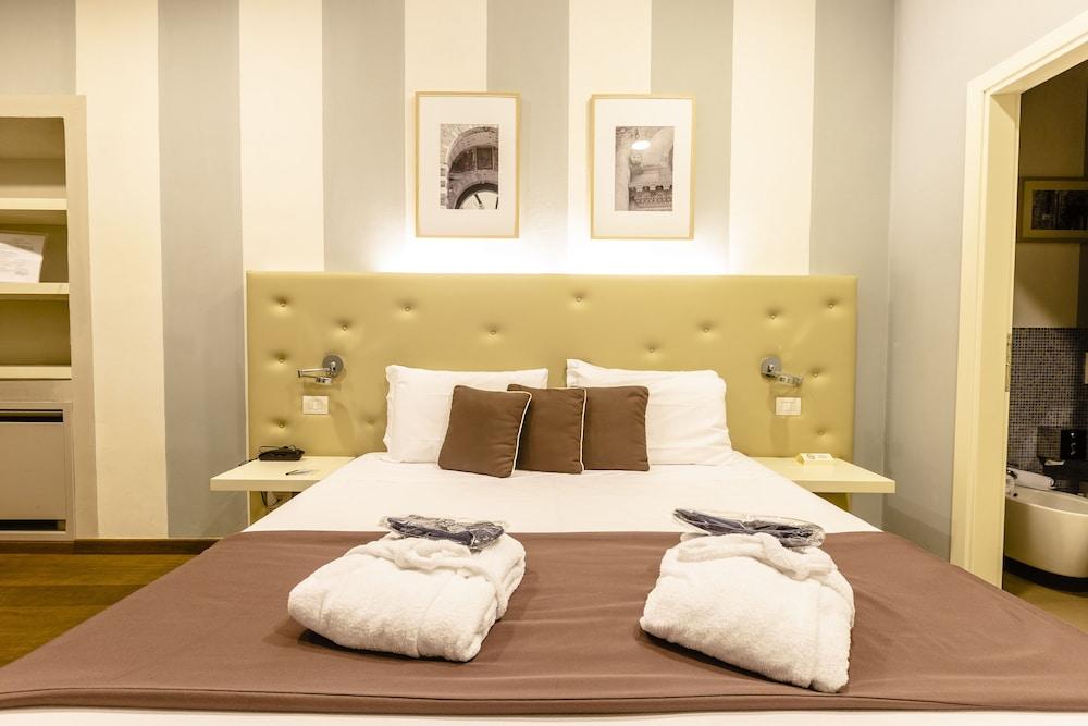 Hotel Ilaria Lucca Bagian luar foto