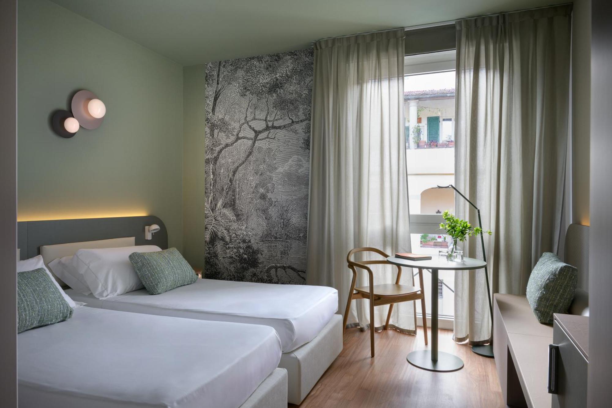 Hotel Ilaria Lucca Bagian luar foto